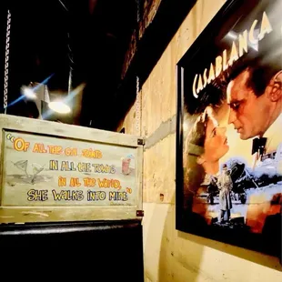 &quot;Casablanca&quot; Moi fave booth. OuiOui.