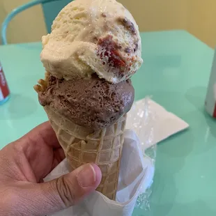 Mango and chocolate gelato