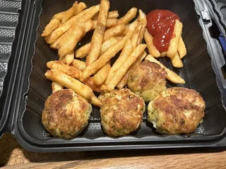 Corinthian Lounge & Restaurant