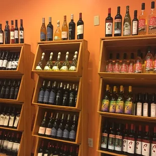 Walls of vino