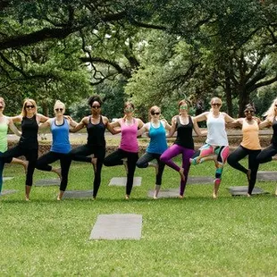 We have the best tribe! Audubon Park is the perfect backdrop for a private bridal or bachelorette yoga class!