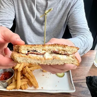 Peach + Bacon Grilled Cheese