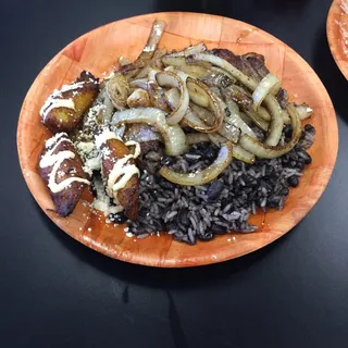 Bistec Encebollado