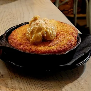 Skillet cornbread