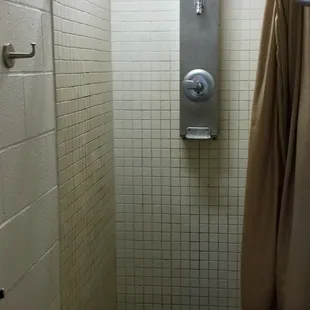 Clean and functional shower