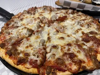 Mama's Pizza