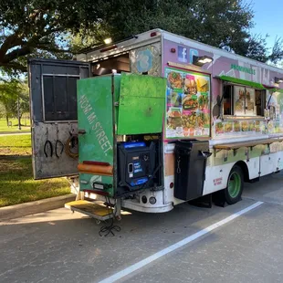 a food truck parked in a parking lot