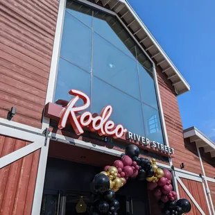 Located inside Riverstreet Market