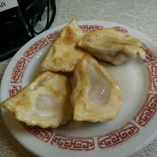 Chicken and Cabbage Dumplings in Soup