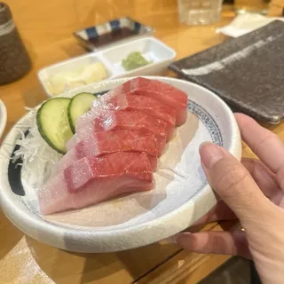 Hamachi Sashimi