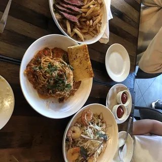 SPAGHETTI BOLOGNESE
