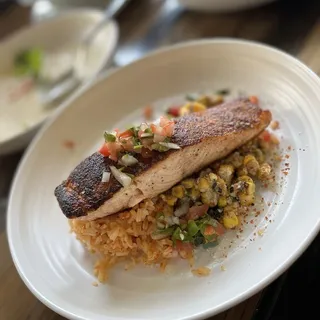 SALMON ESQUITES