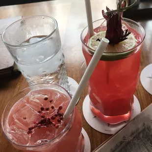 dessert, drink