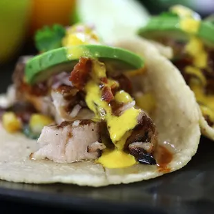 Taco de Pancita de Cerdo ("pork belly")
