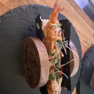 Tempura hand roll