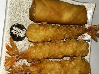 Hangout Ramen & Sushi