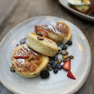 Brunch Lemon, Ricotta, Pancakes Mixed Berries, Candied Pistachios, Maple Syrup