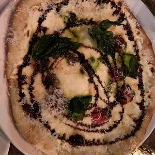 Dinner Roasted Tomato & Basil Flat Bread