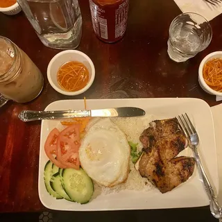 Vietnamese Style Iced Milk Tea