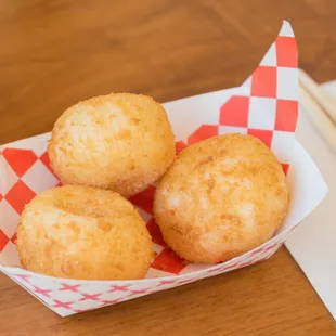 Mozzarella cheese balls