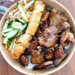 V4. Grilled Pork with Vermicelli and Egg Roll