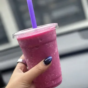 Pink Dragon Smoothie - 16 oz