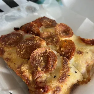 Nona's NY Pizza