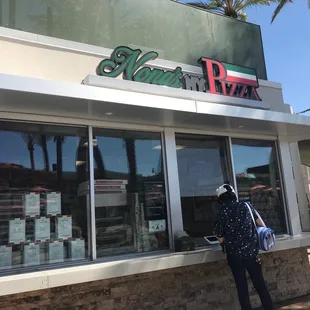 Ordered cannoli to go