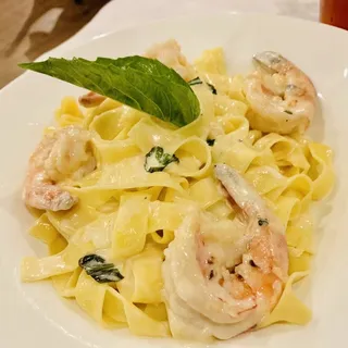 Fettuccine Alfredo