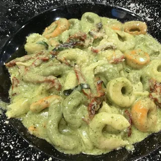 Tortellini al Pesto