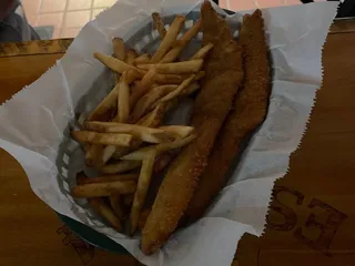 Whitetail Wilderness Bar & Grill