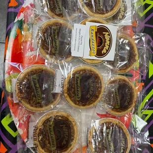 Pecan pies