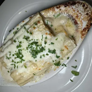 Shrimp cannelloni