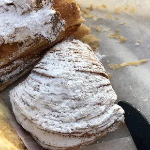 Sfogliatelle