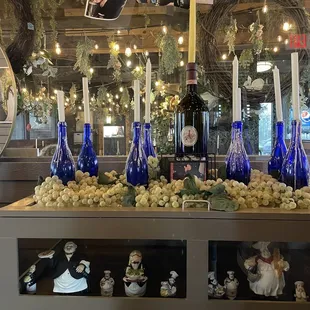I love their decor!