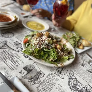 Nonnas House Salad for the table