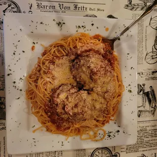 Spaghetti with meatballs