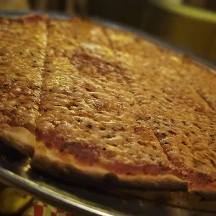 Cheese pizza Chicago tavern thin crust style