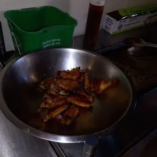 I didn't taste the wings but they look pretty good