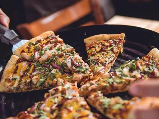 Boston's Restaurant & Sports Bar