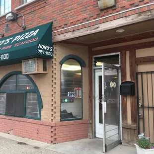 the entrance to the restaurant