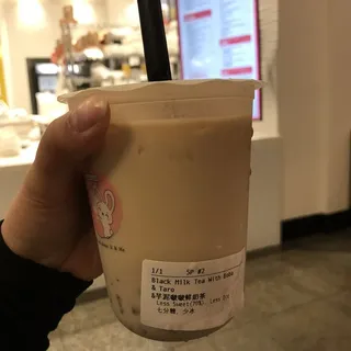 Black Milk Tea with Boba & Taro()