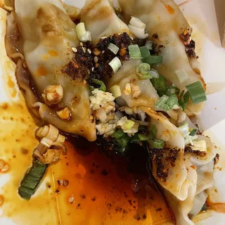 Spicy Dumplings(6) ()