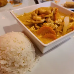 Massaman curry and jasmine rice