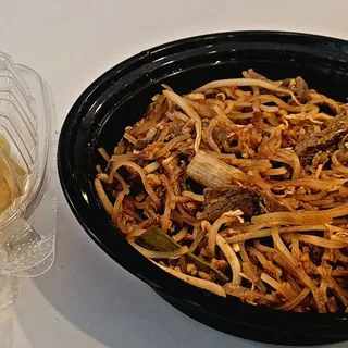 L7. Pad Thai Lunch Special