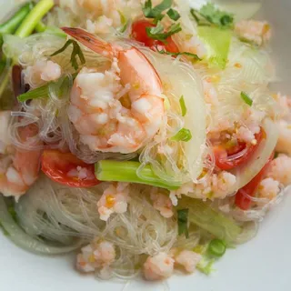 S6. Yum Woon Sen Salad