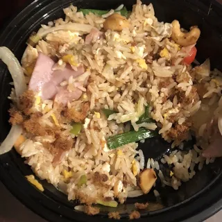R6. Pineapple Fried Rice