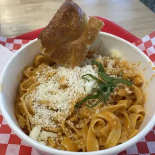 White Fettuccine Pasta