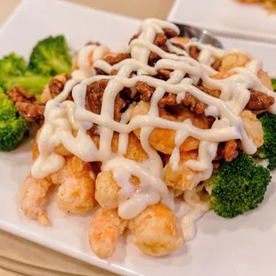 Honey walnut shrimp