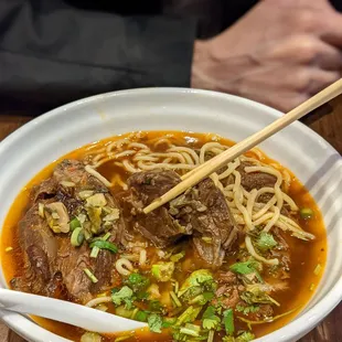 Taiwanese braised beef noodle